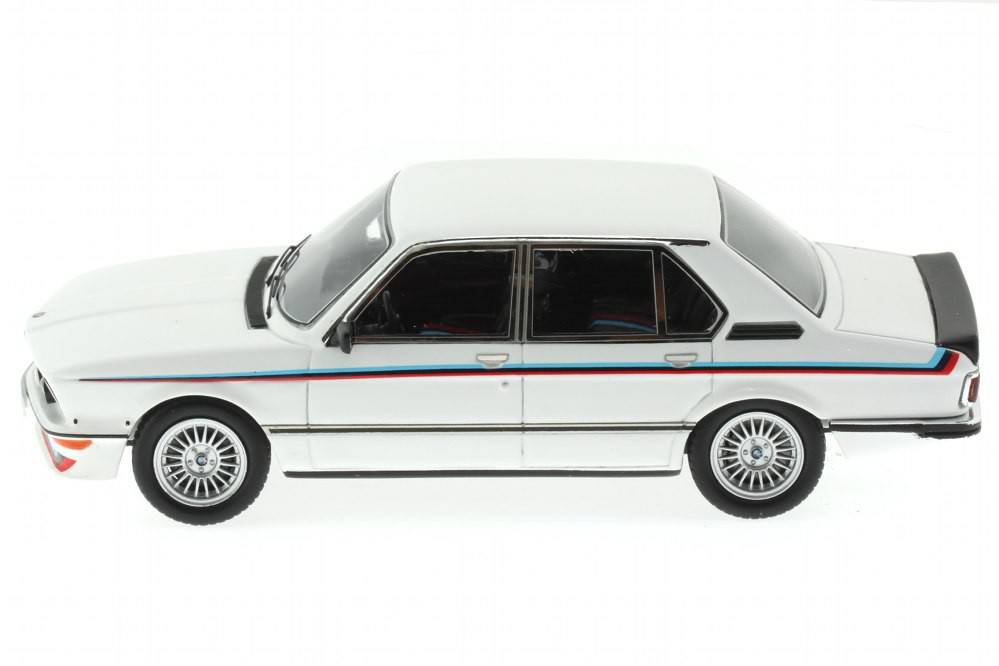 Bmw 1 43 scale models