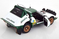 LANCIA STRATOS HF Ganador Rally San Remo 1975 Waldegard / Thorszelus - Kyosho Escala 1:18 (08130B)