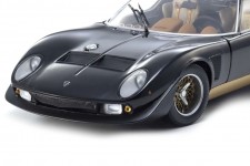 LAMBORGHINI Miura SVR 1970 Black/Gold - Kyosho Scale 1:18 (08319BKG)