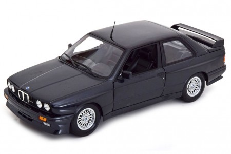 BMW M3 (E30) Street Evo 1989 Black Metallic - Minichamps Scale 1:18 (180020308)