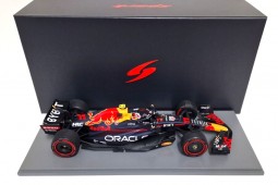 RED BULL RB18 Pole Position GP Saudi Arabia S. Perez - With Showcase - Spark Scale 1:18 (18s755)