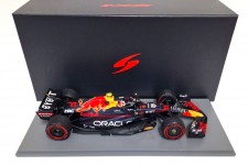 RED BULL RB18 Pole Position GP Saudi Arabia S. Perez - With Showcase - Spark Scale 1:18 (18s755)