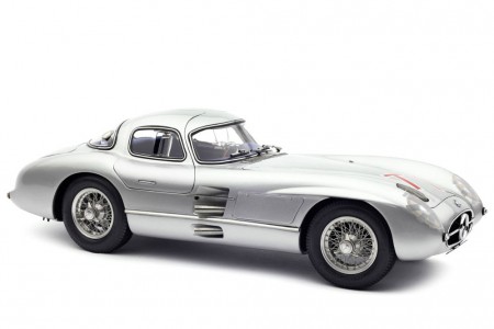 MERCEDES-Benz 300 SLR Coupe T1 RAC Tourist Trophy 1955 - CMC Escala 1:18 (M-245)