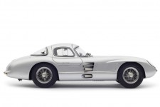 MERCEDES-Benz 300 SLR Coupe T1 RAC Tourist Trophy 1955 - CMC Escala 1:18 (M-245)