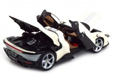FERRARI Daytona SP3 2022 White - Bbruago Escala 1:18 (16912W)