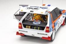 LANCIA Delta HF Integrale Evoluzione Ganador Tour de Corse 1992 D. Auriol / B. Occelli - Kyosho Scale 1:18 (08348H)