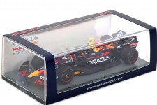 RED BULL RB18 Winner GP Singapore 2022 Sergio Perez - Spark Scale 1:43 (s8560)