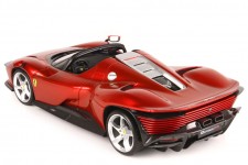 FERRARI DAYTONA SP3 Icona Series 2022 Metallic Red Magma - BBR Escala 1:18 (P18214A)
