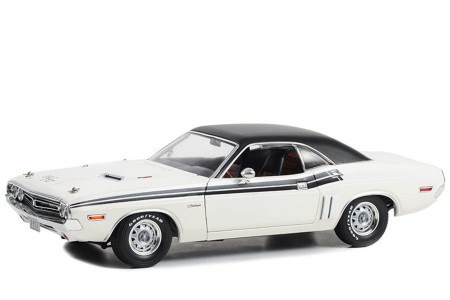 DODGE CHALLENGER R/T 1971 White - Greenlight Scale 1:18 (13668)