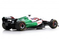 ALFA ROMEO C42 Ferrari GP Azerbaijan 2022 V. Bottas - Con Vitrina - Spark Escala 1:18 (18s768)