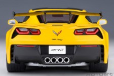 Chevrolet CORVETTE C7 ZR1 2019 Racing Yellow - AutoArt Scale 1:18 (71278)