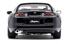 TOYOTA Supra MKIV (A80) 1993 Black - Con Elevador - LCD Escala 1:18 (LCD18020-BL)