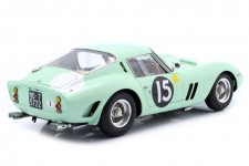 FERRARI 250 GTO RHD Ganador Goodwood 1962 - CMC Escala 1:18 (M-247)