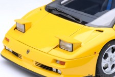 LAMBORGHINI Diablo SE30 Jota 1995 Superfly Yellow - AutoArt Scale 1:18 (79144)