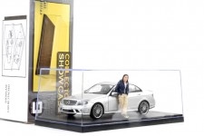 Triple 9 SHOWCASE (34cm x 16cm x 11cm) Can be stacked - Triple9 Scale 1:18 (T9-18000)