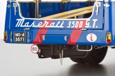 FIAT 642 RN2 Bartoletti Maserati Race Car Transporter 1957 - CMC Escala 1:18 (M-097)