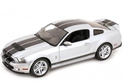 SHELBY Cobra GT500 2011 Silver / Black - Greenlight Scale 1:18 (13673)