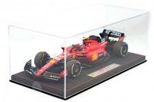 FERRARI SF23 Winner GP Singapore 2023 C. Sainz - With Showcase - BBR Scale 1:18 (BBR231855DDIE-V)