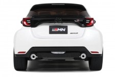 TOYOTA Yaris GRMN Package 2022 Pearl White - OttoMobile Escala 1:18 (OT1071)