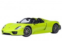 PORSCHE 918 Spyder Weissach Package 2013 Acid Green - AutoArt Scale 1:18 (77921)