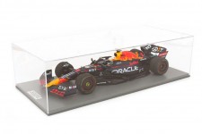 RED BULL RB18 Campeon del Mundo Ganador GP Japan 2022 Max Verstappen - Spark Escala 1:12 (12s034)