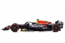 RED BULL RB19 40th Career Win GP Spain 2023 - Spark Escala 1:18 (18s905)