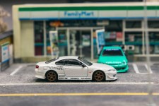 Vertex NISSAN Silvia S15 White Metallic - Tarmac Works Escala 1:64 (T64G-023-WH)