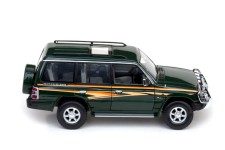 MITSUBISHI Pajero 3.5 V6 1998 Green - SunStar Escala 1:18 (1225)