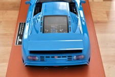 Bugatti EB110 SS 1994 Blue - Top Marques Escala 1:12 (TM12-42A)