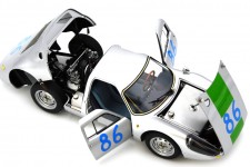 PORSCHE 904 Carrera GTS Ganador Targa Florio 1964 A. Pucci / C. Davis - CMC Escala 1:18 (M-230)