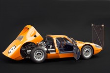 PORSCHE 904 Carrera GTS 3rd 10000km Nurburgring 1964 Pon / Koch - CMC Escala 1:18 (M-236)