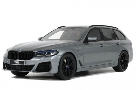 BMW 530E xDrive M Sport Touring 2023 Grey - GT Spirit Scale 1:18 (GT485)