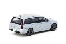 MITSUBISHI Lancer Evolution Wagon Silver - Tarmac Works Escala 1:64 (T64R-042-SL)