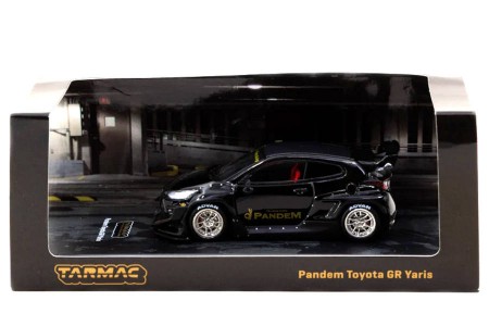 TOYOTA Pandem Yaris GR Black - Tarmac Works Escala 1:64 (T64R-080-BK)