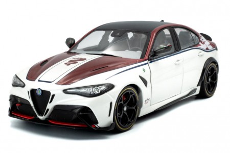 ALFA ROMEO Giulia GTA 2023 White - Solido Scale 1:18 (S1806907)