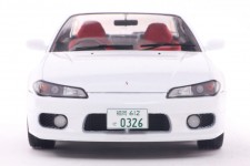NISSAN Silvia S15 Spec-R Aero 1999 White - Solido Escala 1:18 (S1812201)