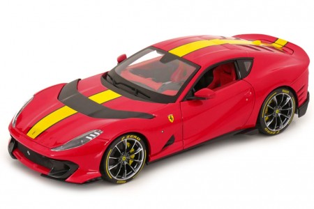 FERRARI 812 Competizione 2021 Red - Bbruago Escala 1:18 (16915RY)