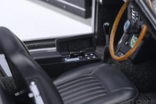 ASTON MARTIN DB5 1964 007 James Bond Goldfinger - AutoArt Scale 1:18 (70296)