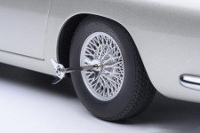 ASTON MARTIN DB5 1964 007 James Bond Goldfinger - AutoArt Scale 1:18 (70296)