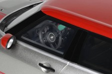 MINI Clubman (F54) JCW 2021 Silver - OttoMobile Escala 1:18 (OT1106)