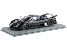PAGANI Huayra R 2021 Gloss Black - Con Vitrina - BBR Escala 1:18 (P18218A-V)