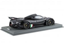 PAGANI Huayra R 2021 Gloss Black - Con Vitrina - BBR Escala 1:18 (P18218A-V)