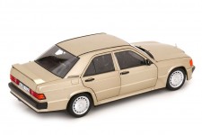 MERCEDES-Benz 190E 2.3 16V 1984 Smoke Silver Metallic - Norev Escala 1:18 (183831)