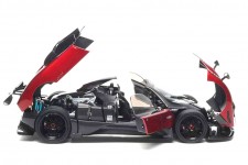 PAGANI Zonda Cinque Roadster 2009 Rosso Dubai - Almost Real Scale 1:!8 (ALM856121)