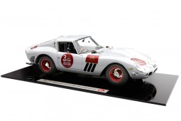 FERRARI 250 GTO 30 Aniversario CMC Firmado CEO Mrs. Jia - CMC Escala 1:18 (M-288)