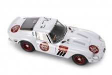 FERRARI 250 GTO 30 Aniversario CMC Firmado CEO Mrs. Jia - CMC Escala 1:18 (M-288)