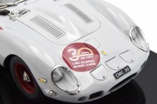 FERRARI 250 GTO 30 Aniversario CMC Firmado CEO Mrs. Jia - CMC Escala 1:18 (M-288)
