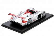 AUDI R8 Ganador 24h LeMans 2000 Kristensen / Pirro / Biela - Spark Scale 1:18 (18LM00)
