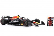 RED BULL RB19 Ganador GP Paises Bajos 2023 M. Verstappen - Spark Escala 1:!8 (18s959)