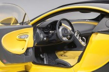 BUGATTI Chiron 2017 Amarillo/Negro - AutoArt Escala 1:18 (70994)
